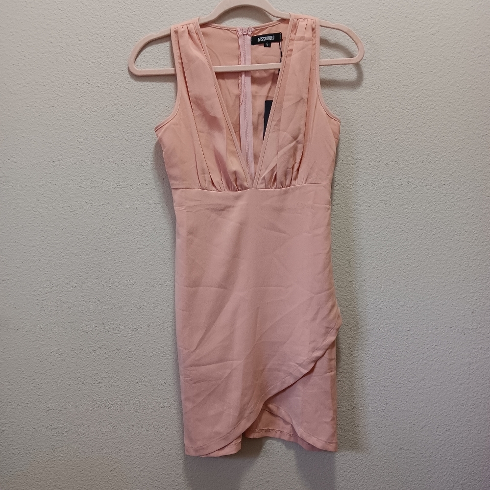 Missguided Sleeveless Sundress Size 8 V Neck Tulip Hem Pink